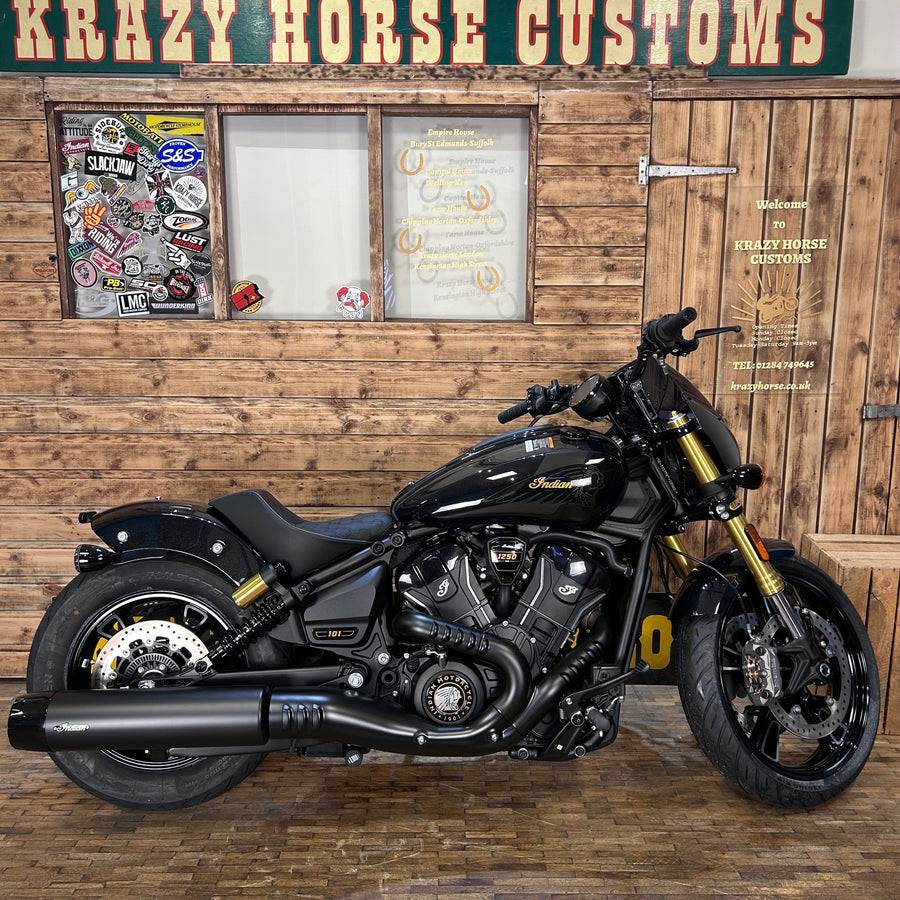 2026 INDIAN SCOUT 101 ’26 MODEL - CRYSTAL BLACK w/super graphite