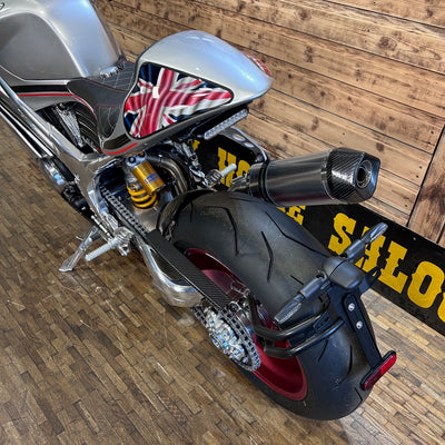 NORTON V4 SV - MANX SILVER