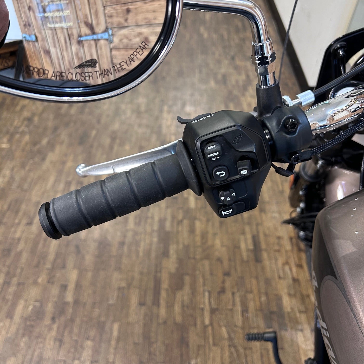 INDIAN SUPER SCOUT ‘26 - ZARA BRONZE