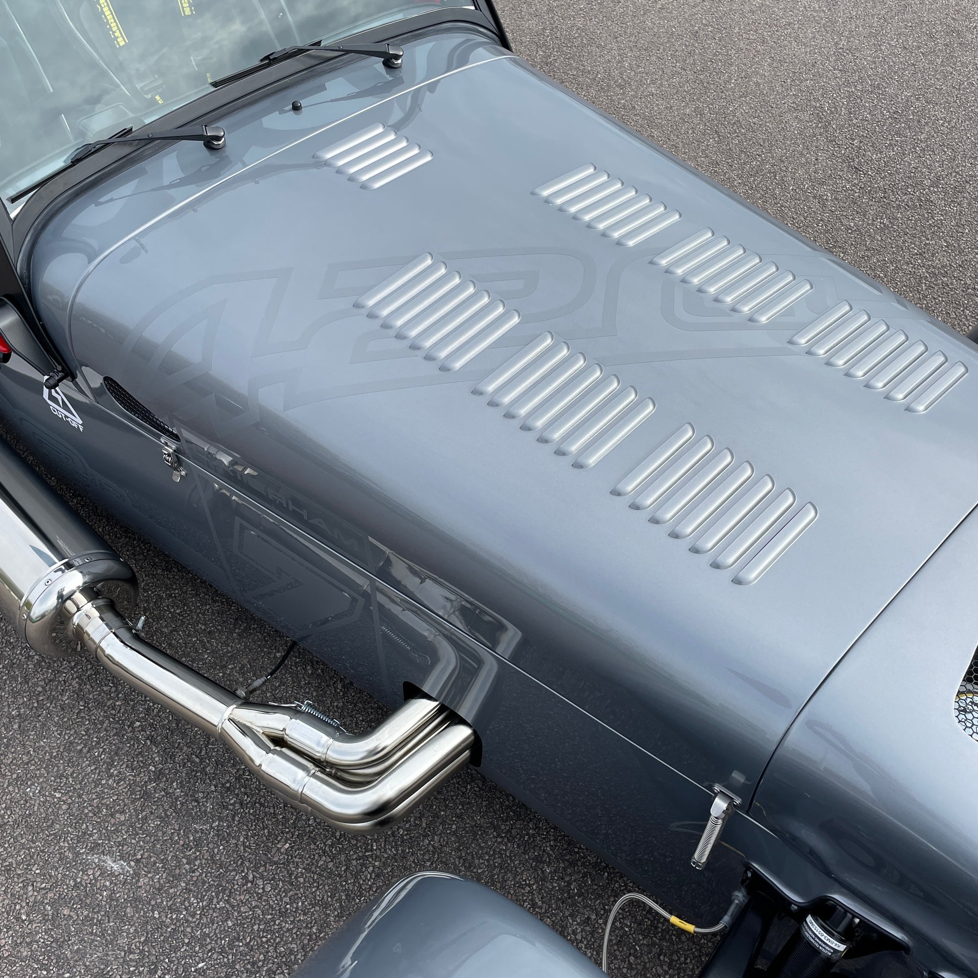 BRAND NEW UNREGISTERED CATERHAM SEVEN 420CUP - DARK SILVER WITH BLACK