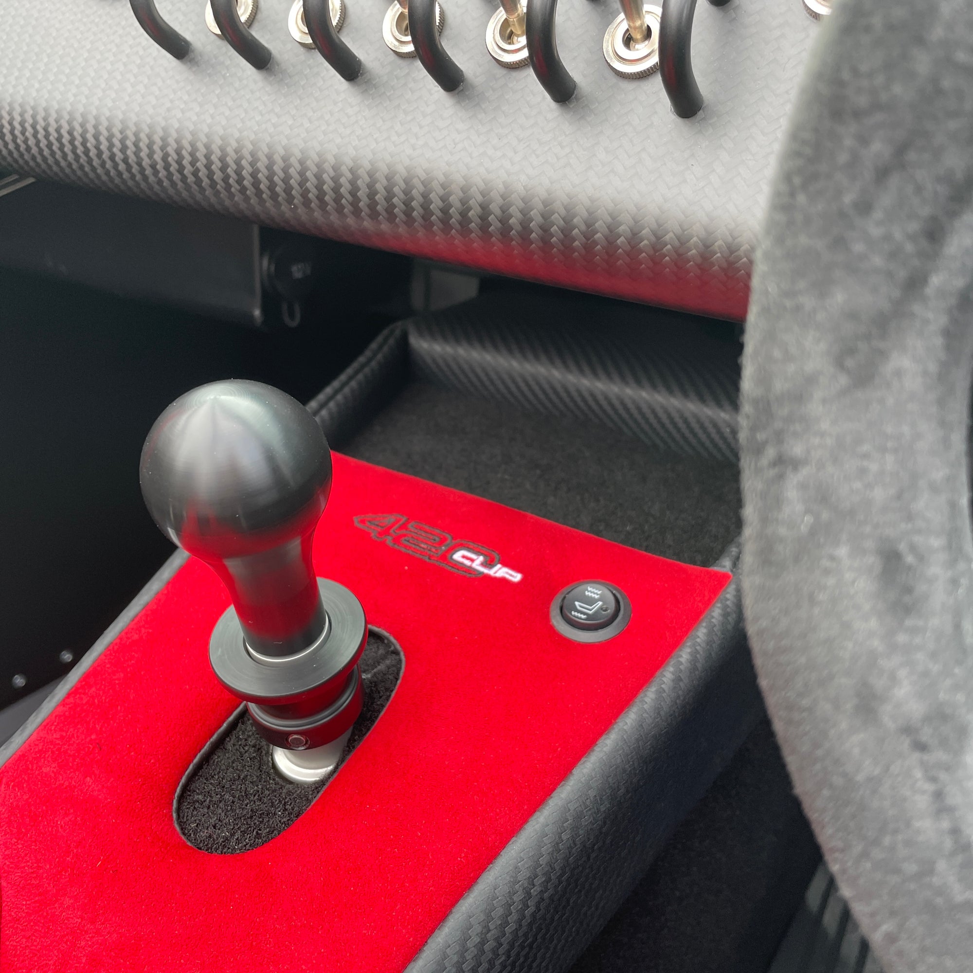 BRAND NEW UNREGISTERED CATERHAM SEVEN 420CUP - DARK SILVER WITH BLACK