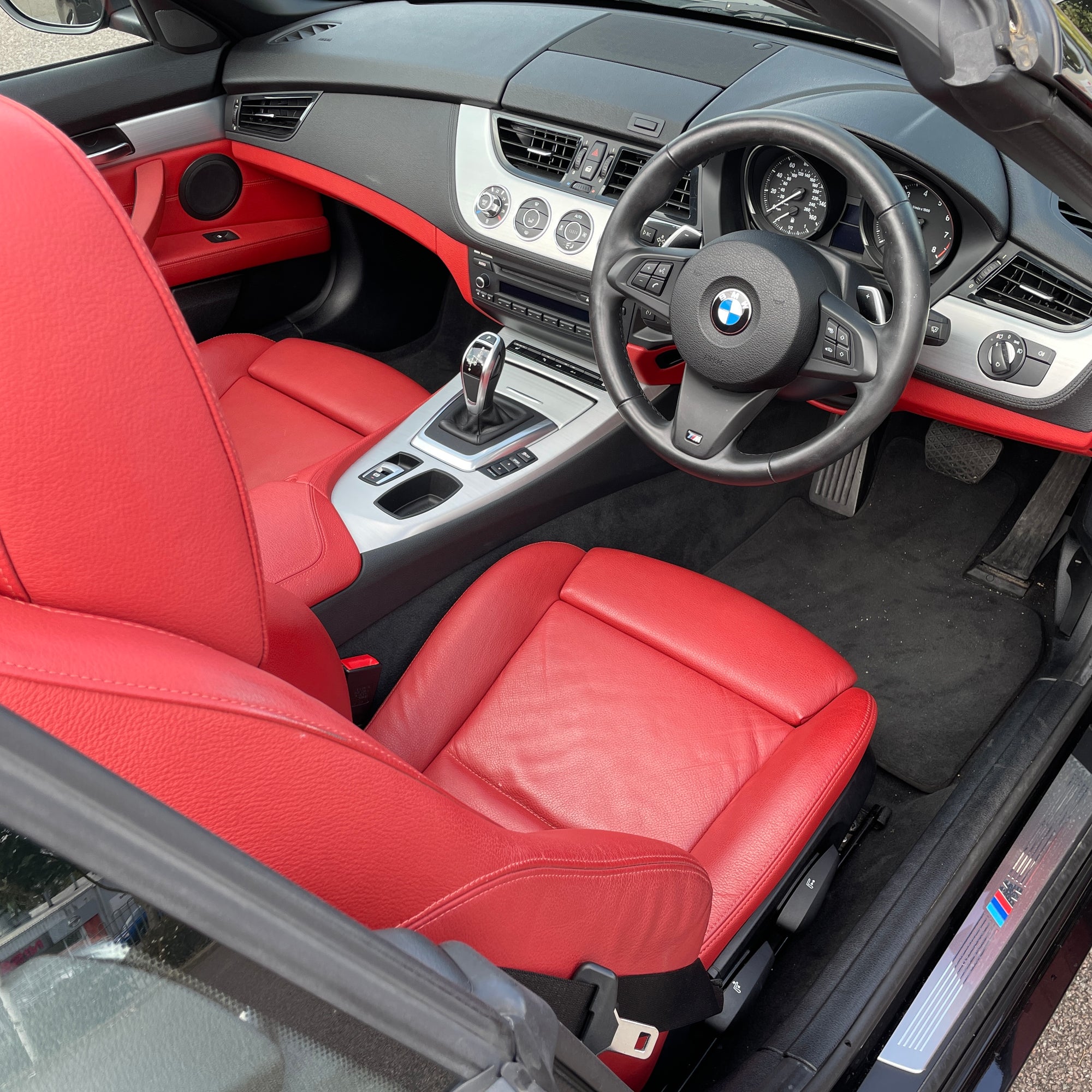 14/14 BMW Z4 SDRIVE20I M SPORT AUTO CONVERTIBLE - BLACK WITH RED LEATHER