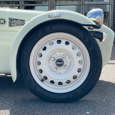 18/18 CATERHAM SUPERSPRINT – 1 0F 60 (No. 23) - Only UK WATKINS GLEN CAR – INCLUDES MATCHING HELMET