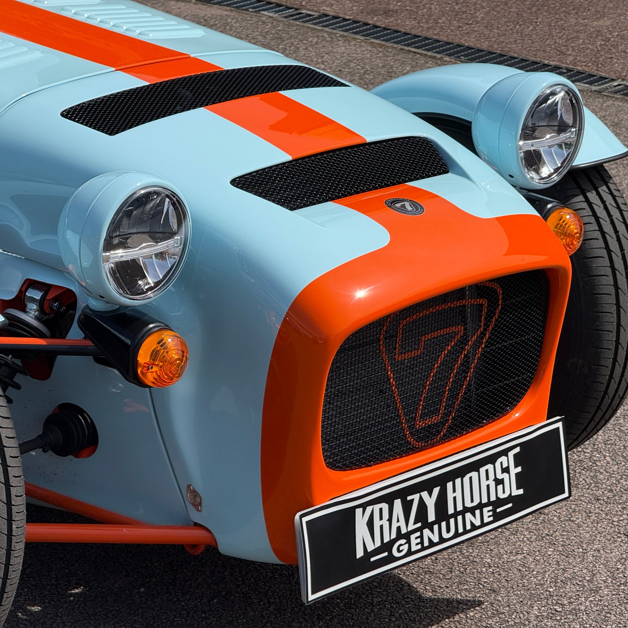 24/24 CATERHAM 170S - GULF BLUE WITH BLACK