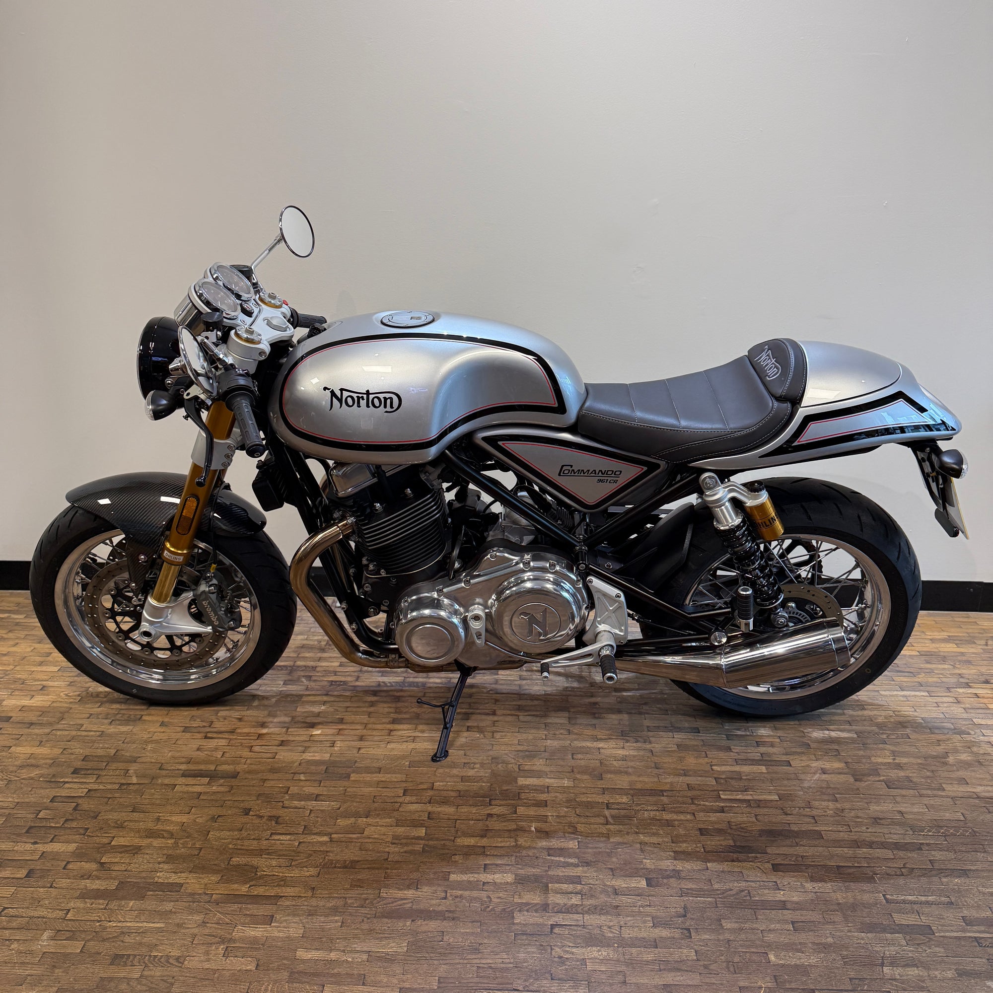 NORTON 961 CR - MANX SILVER - PreLoved
