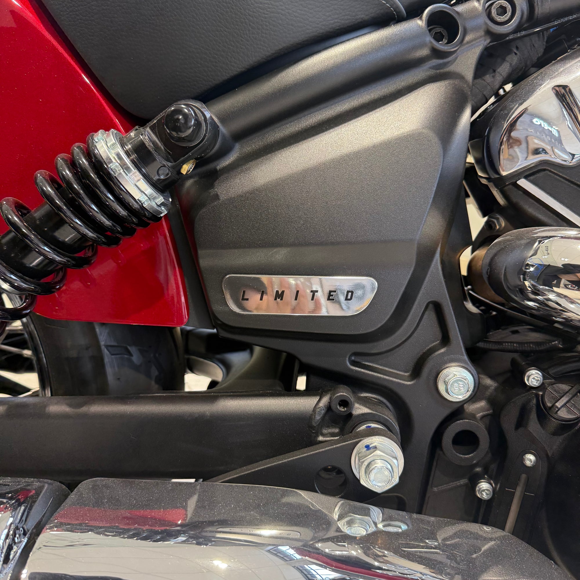 2025 Indian Scout Classic Limited +Tech - Sunset Red Metallic