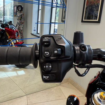 2025 Indian Scout 101 - Sunset Red Metallic