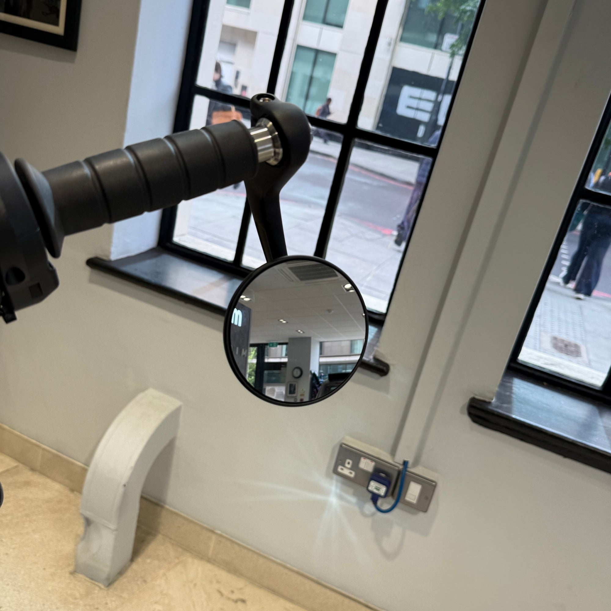 2025 Indian Scout 101 - Sunset Red Metallic