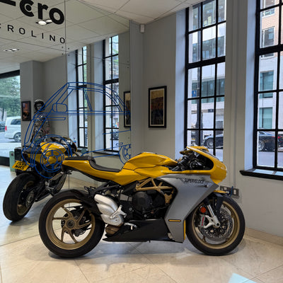 2021 MV Agusta Superveloce E5 - Metallic Yellow / Matt Metallic Graphite - PreLoved
