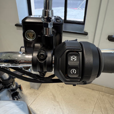 2025 Indian Scout Classic Limited +Tech - Ghost White Metallic