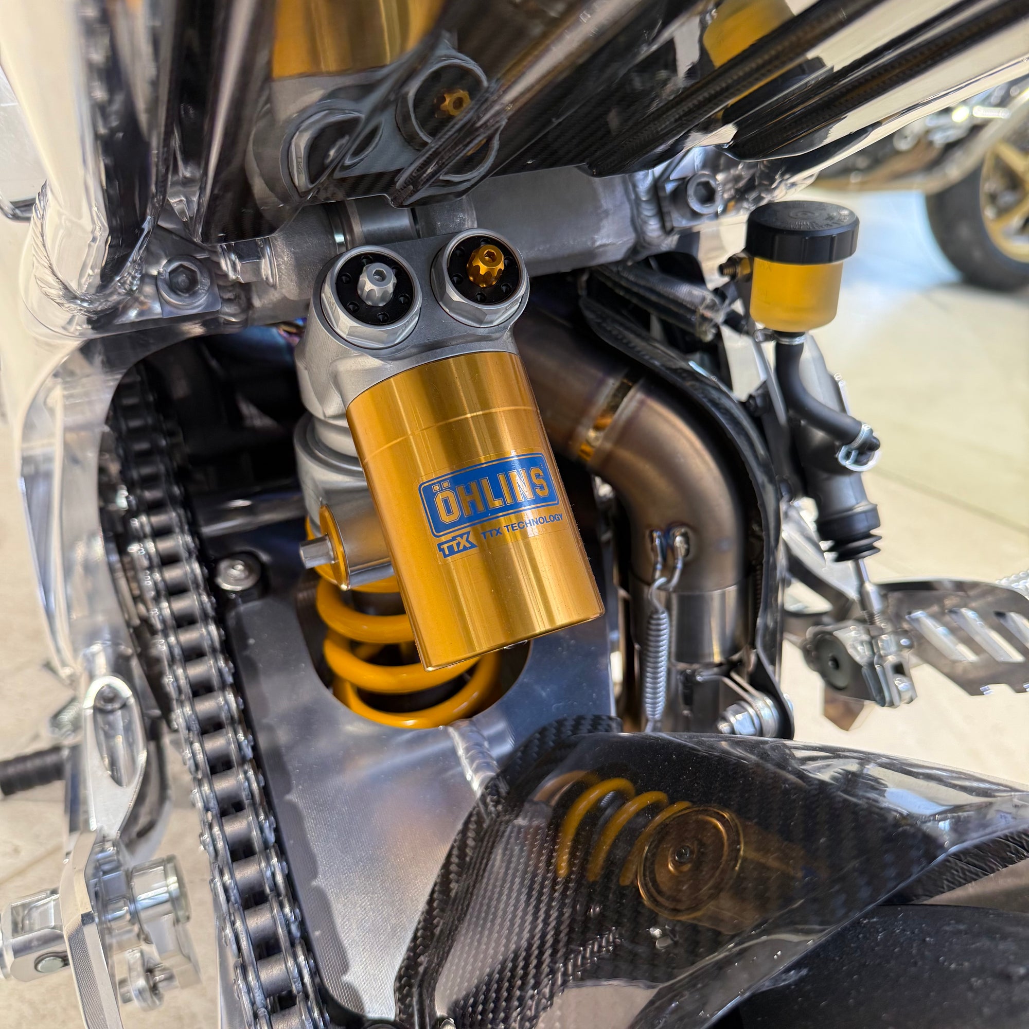 2025 Norton V4CR Carbon - Carbon Fibre / Black