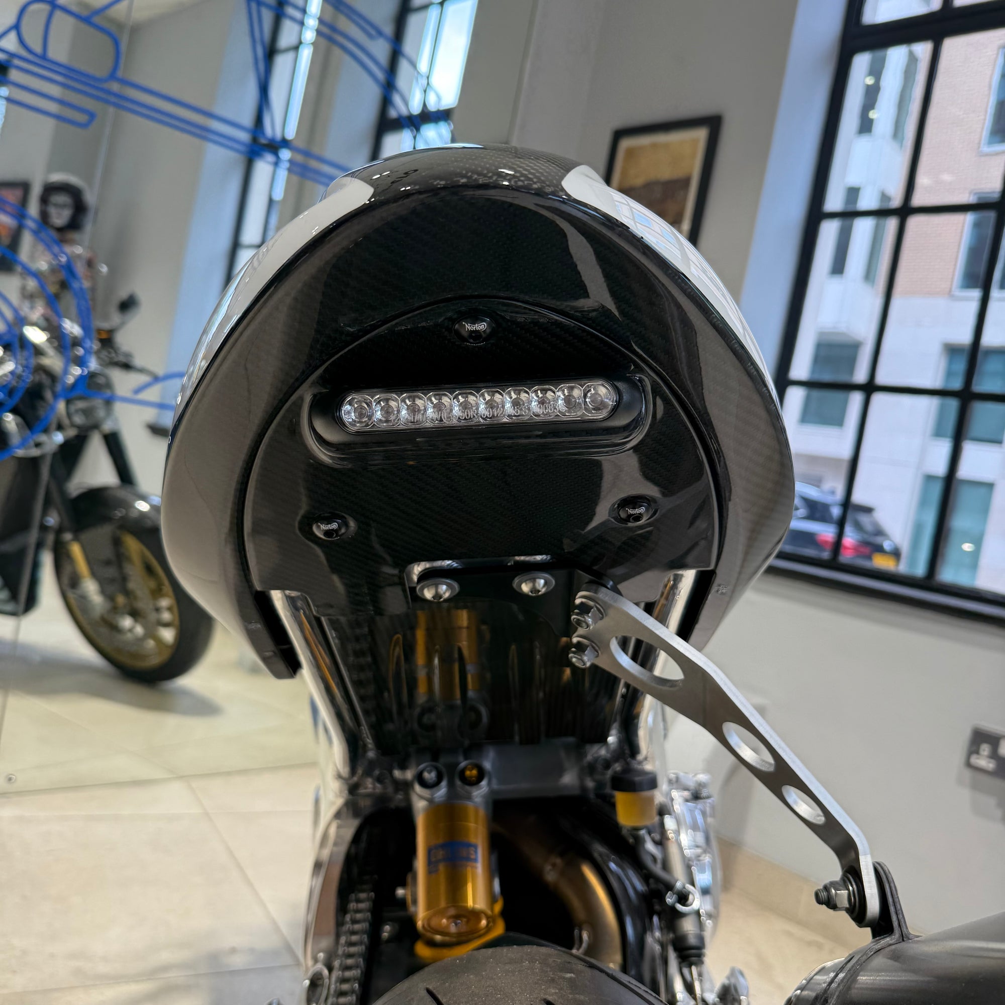 2025 Norton V4CR Carbon - Carbon Fibre / Black
