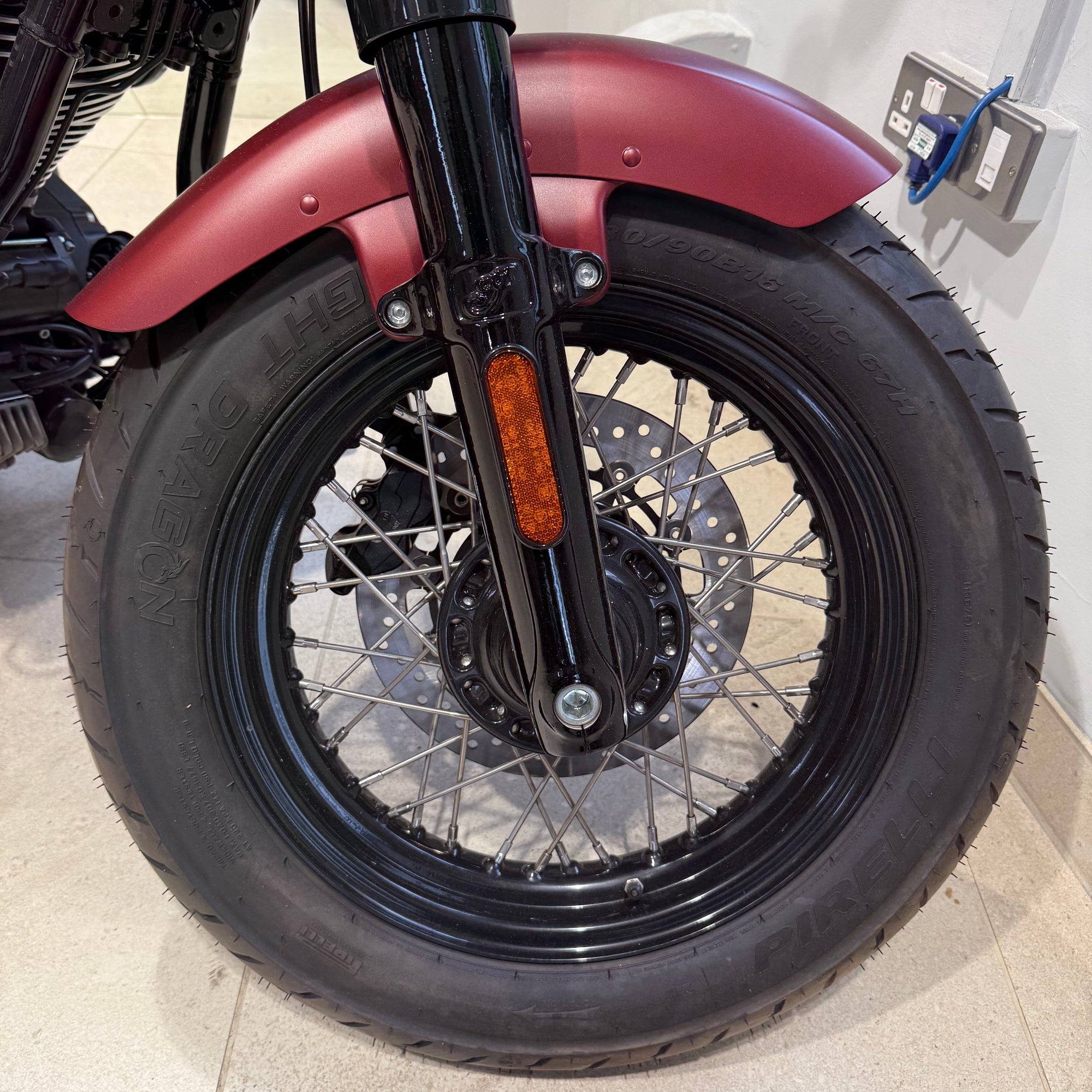 Indian Chief Bobber Dark Horse - Copper Smoke