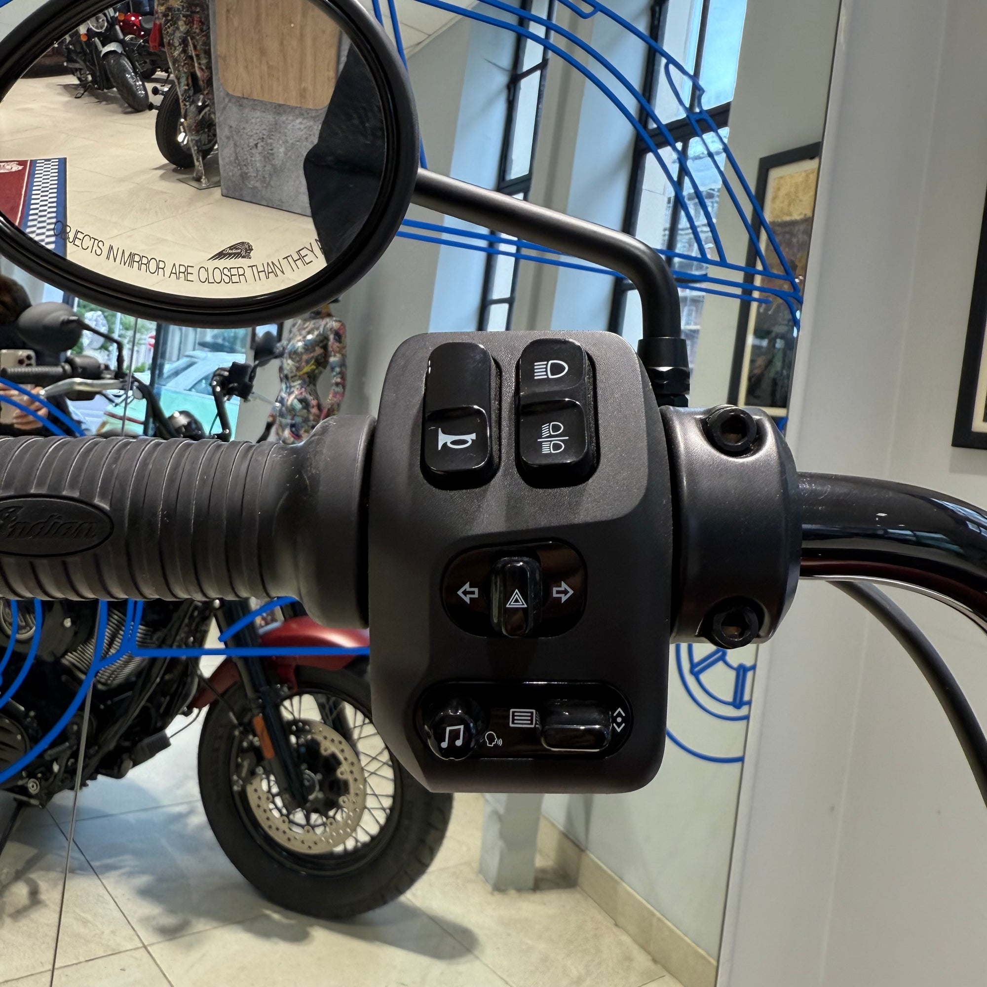 Indian Chief Bobber Dark Horse - Copper Smoke