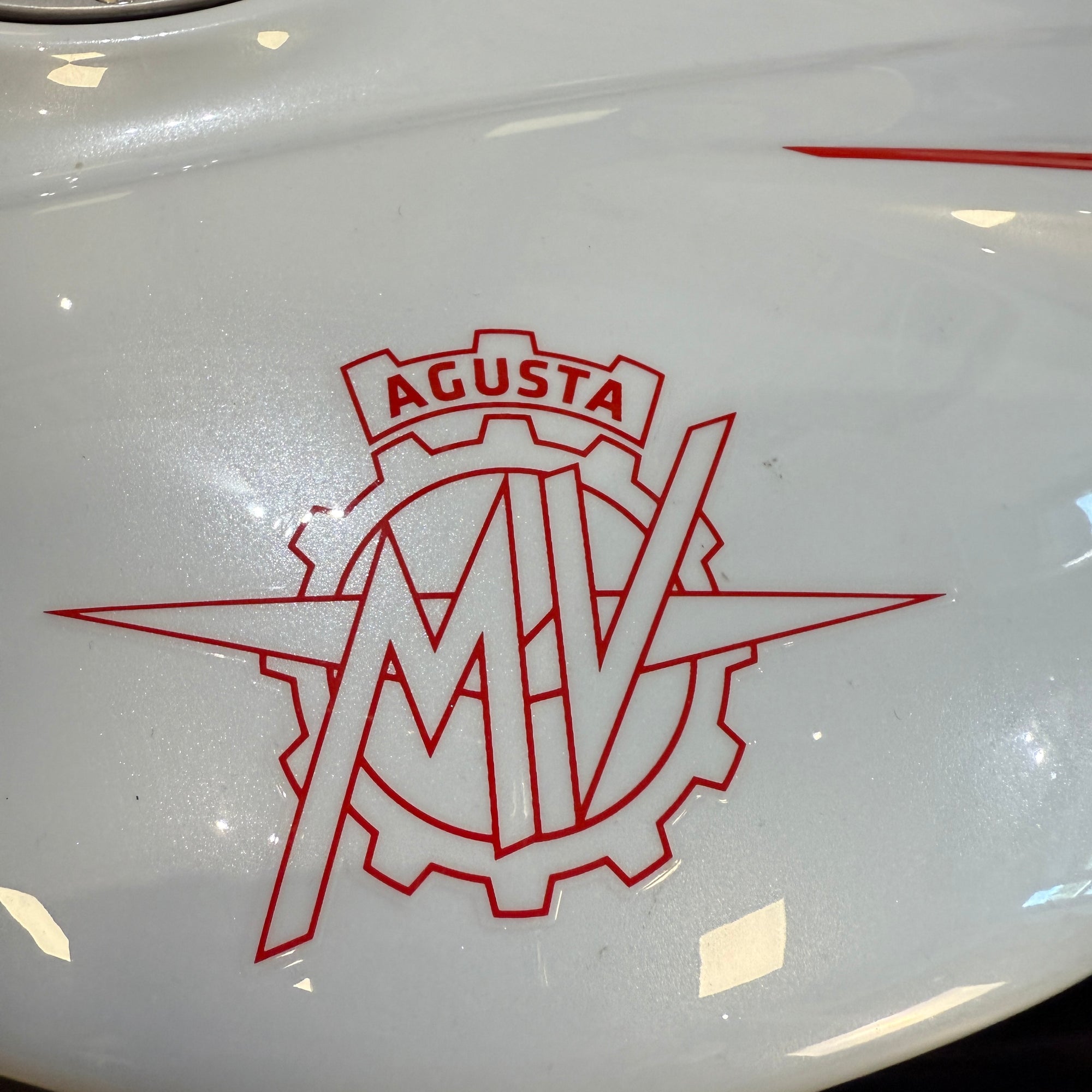 MV Agusta F3 800 RR - SURREAL WHITE/MAMBA RED