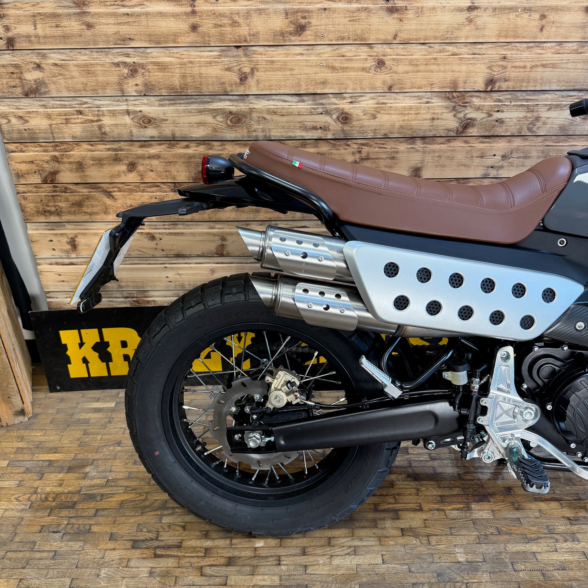 2025 FANTIC SC500 DELUXE - Grey