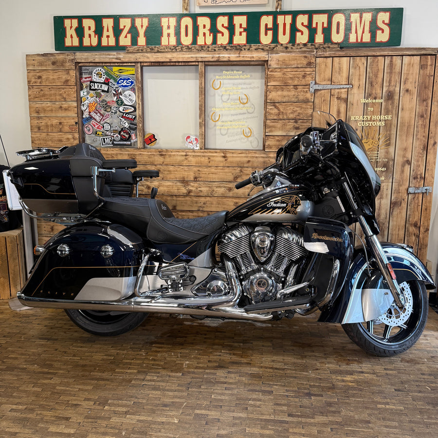 INDIAN ROADMASTER ELITE Limited build 66/300 - SPRINGFIELD CANDY BLACK, BLACK CANDY FADE, CHAMPIONSHIP GOLD PINSTRIPE