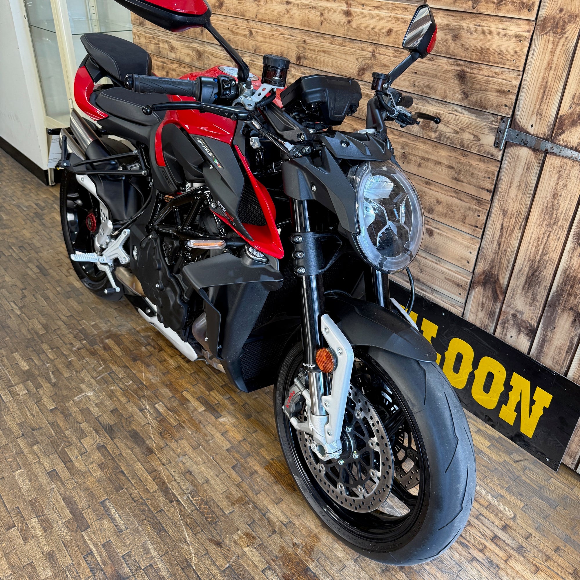 MV AGUSTA BRUTALE 1000 RS - RED - PreLoved