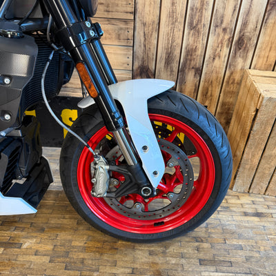 INDIAN FTR SPORT - White lightening/Indy red - Preloved