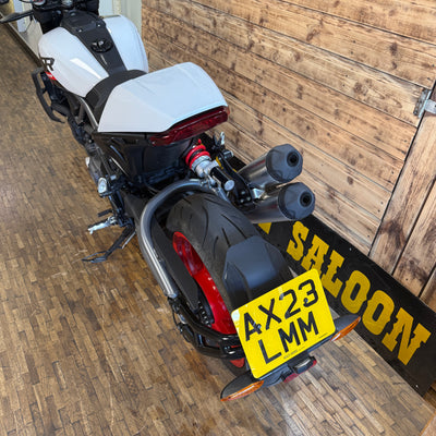 INDIAN FTR SPORT - White lightening/Indy red - Preloved