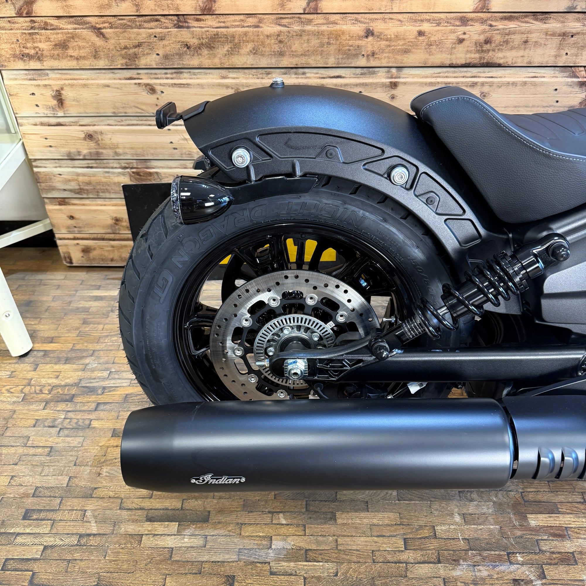 INDIAN SCOUT 60'25 model - Metallic Black