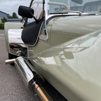 21/21 CATERHAM SUPER SEVEN 1600 STANDARD CHASSIS - SAXONY GREY & OXFORD WHITE WITH BISCUIT MUIRHEAD LEATHER