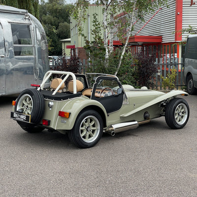 21/21 CATERHAM SUPER SEVEN 1600 STANDARD CHASSIS - SAXONY GREY & OXFORD WHITE WITH BISCUIT MUIRHEAD LEATHER