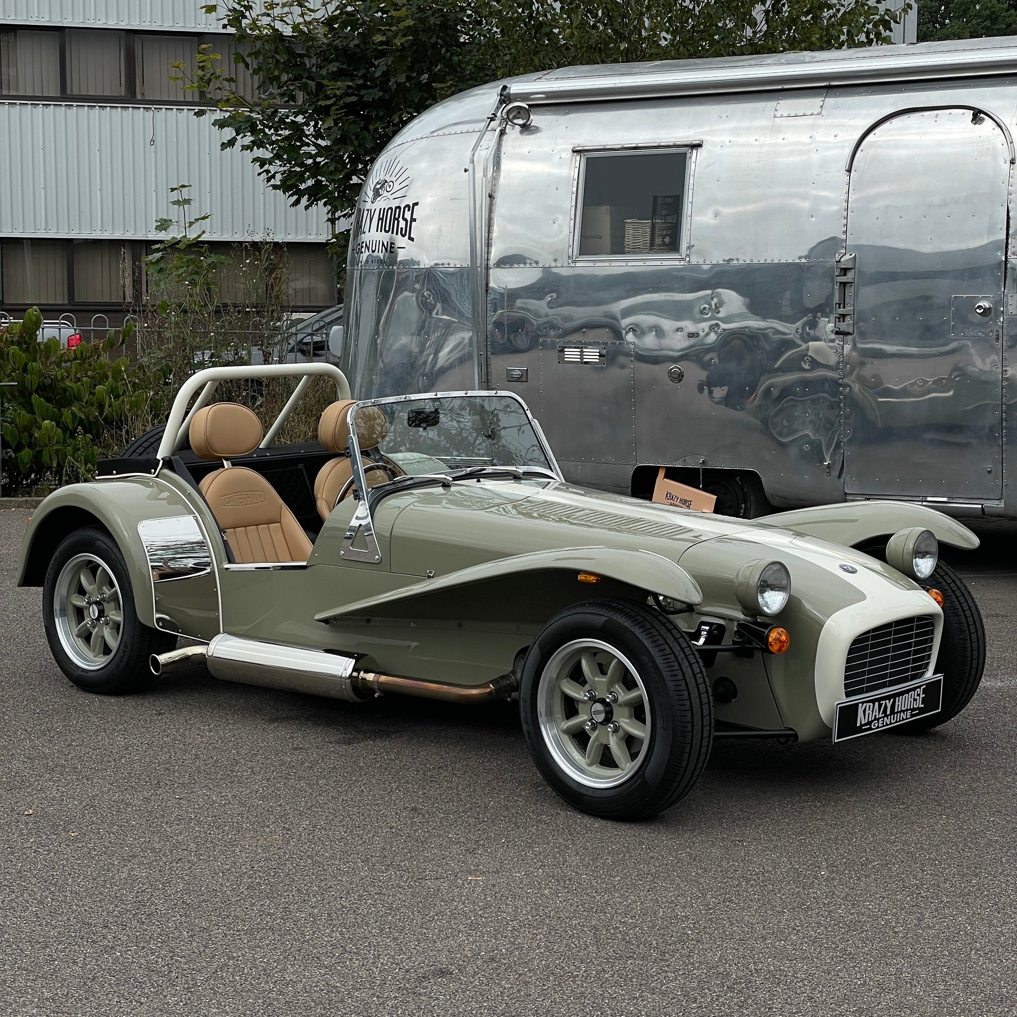 21/21 CATERHAM SUPER SEVEN 1600 STANDARD CHASSIS - SAXONY GREY & OXFORD WHITE WITH BISCUIT MUIRHEAD LEATHER