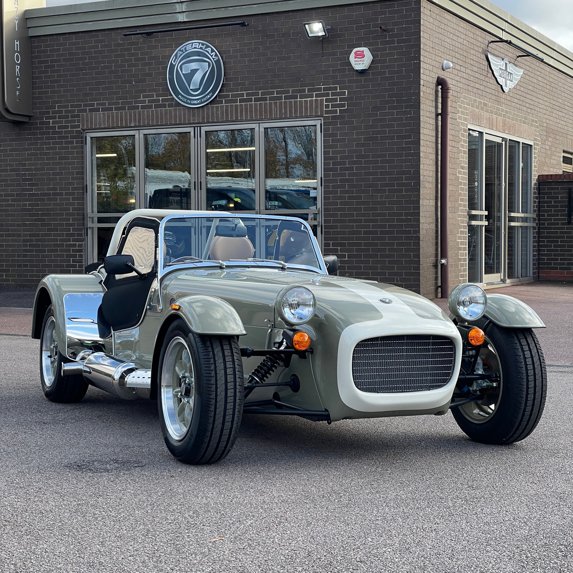 CATERHAM SUPER SEVEN 2000 STANDARD CHASSIS - SAXONY GREY & OXFORD WHITE WITH BISCUIT MUIRHEAD LEATHER