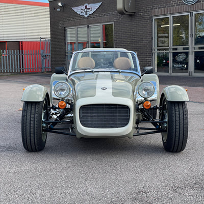 CATERHAM SUPER SEVEN 2000 STANDARD CHASSIS - SAXONY GREY & OXFORD WHITE WITH BISCUIT MUIRHEAD LEATHER