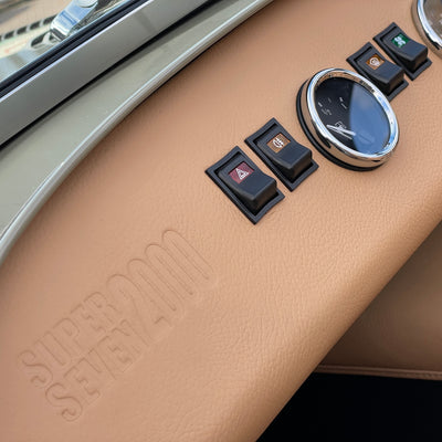 CATERHAM SUPER SEVEN 2000 STANDARD CHASSIS - SAXONY GREY & OXFORD WHITE WITH BISCUIT MUIRHEAD LEATHER