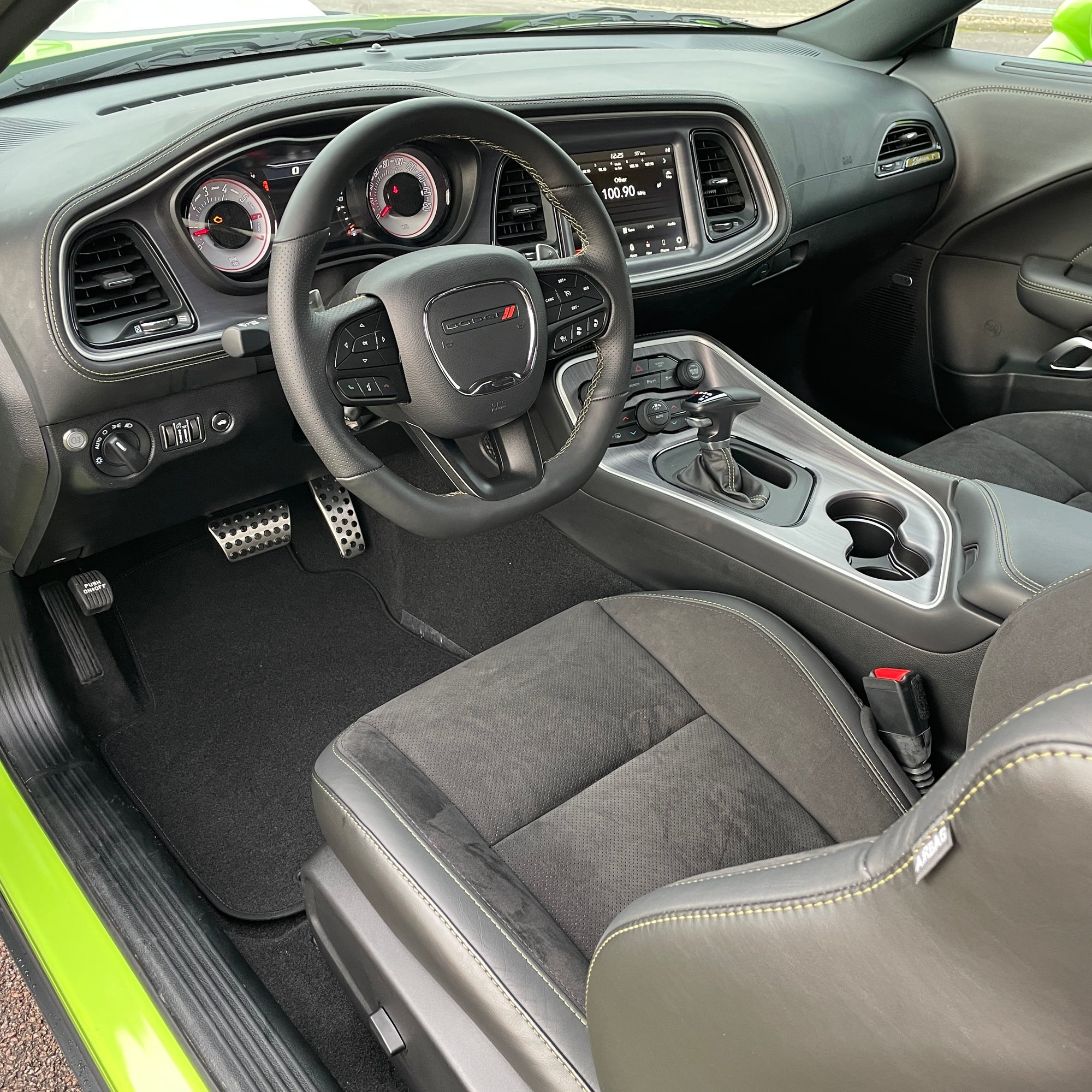 DODGE CHALLENGER R/T SCAT PACK WIDEBODY - SWINGER LAST CALL  SUBLIME WITH BLACK