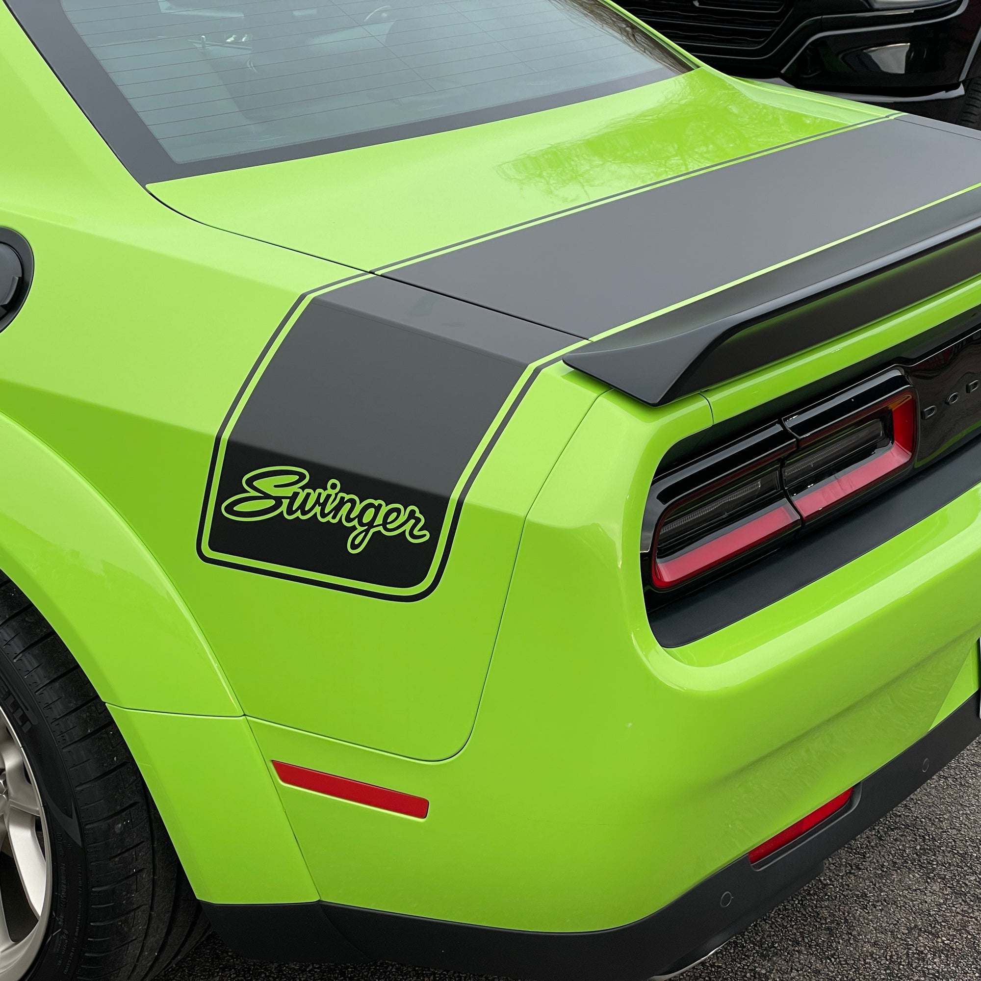 DODGE CHALLENGER R/T SCAT PACK WIDEBODY - SWINGER LAST CALL  SUBLIME WITH BLACK