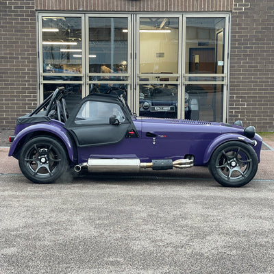 BRAND NEW UNREGISTERED CATERHAM SEVEN 420R - ULTRAVIOLET WITH BLACK