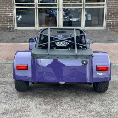 BRAND NEW UNREGISTERED CATERHAM SEVEN 420R - ULTRAVIOLET WITH BLACK