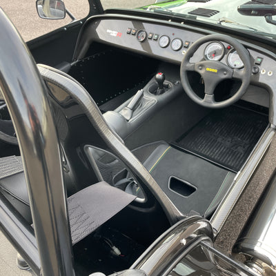 BRAND NEW UNREGISTERED CATERHAM SEVEN 420R - GRAVITY BLACK WITH BLACK