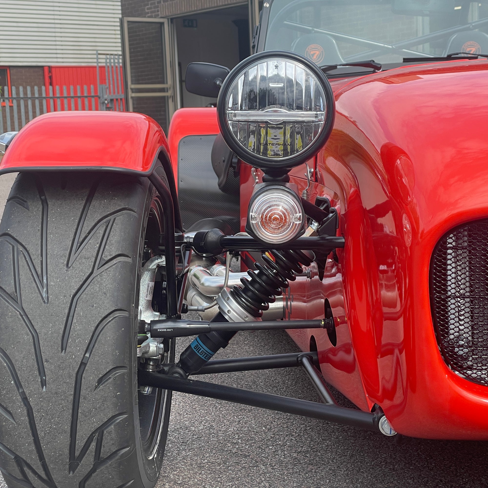 CATERHAM SEVEN 420R SV - ARANCIO ARGOS WITH BLACK