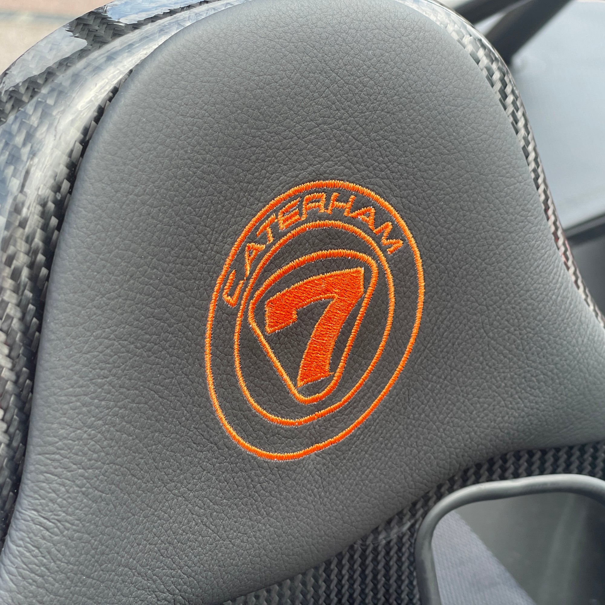 CATERHAM SEVEN 420R SV - ARANCIO ARGOS WITH BLACK