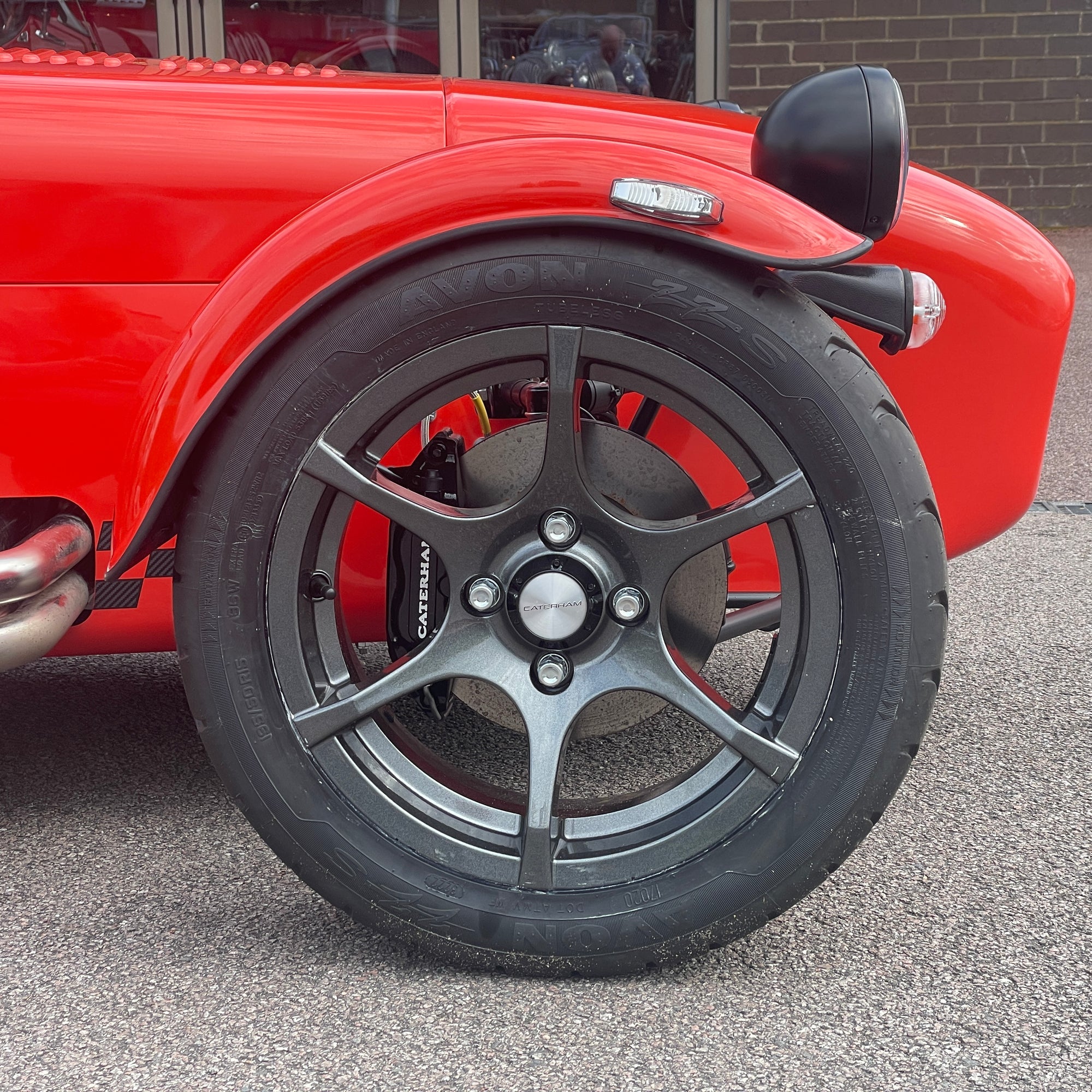 CATERHAM SEVEN 420R SV - ARANCIO ARGOS WITH BLACK