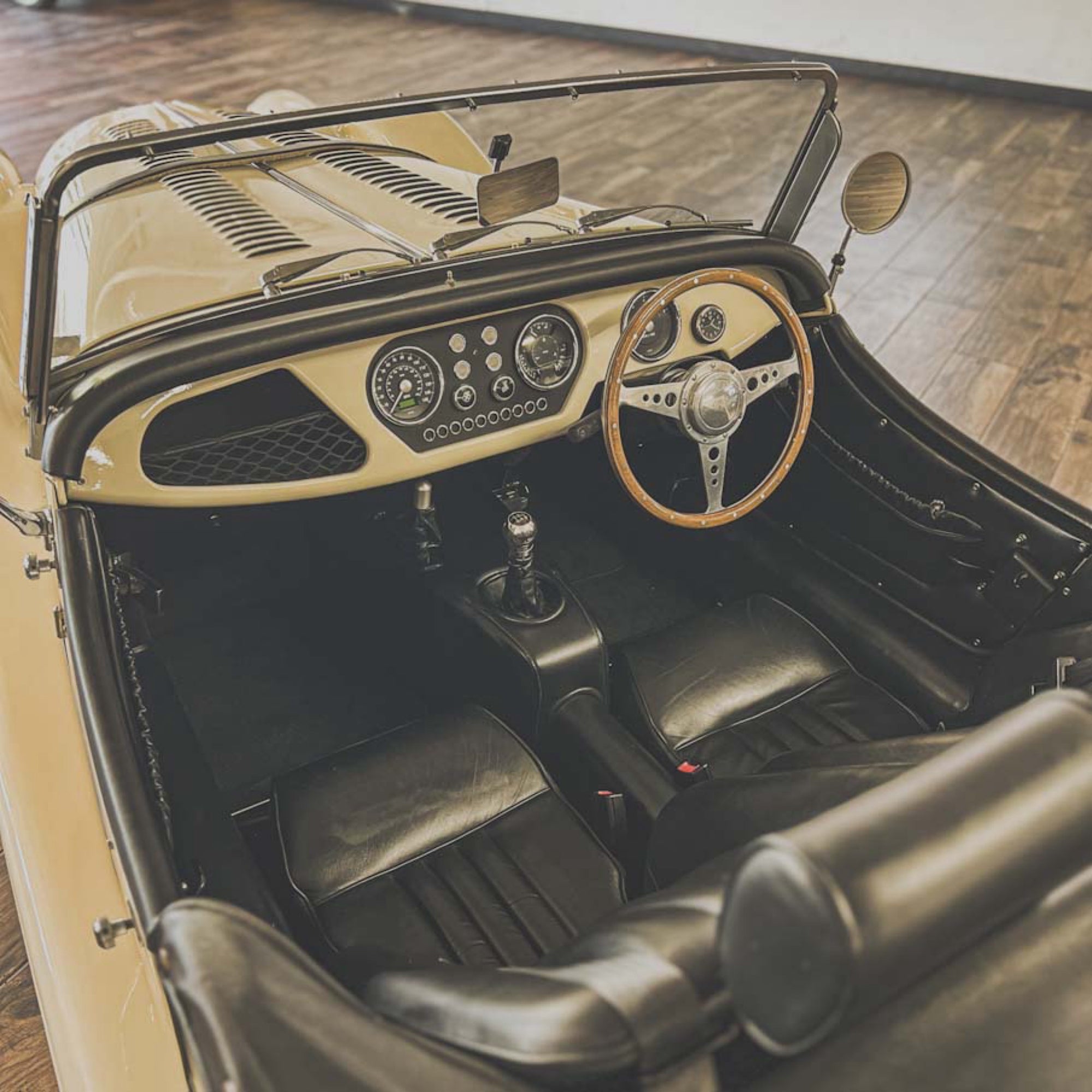 Morgan 4/4 Sport Ford 1.6 Twin Cam - Morgan Sport Ivory