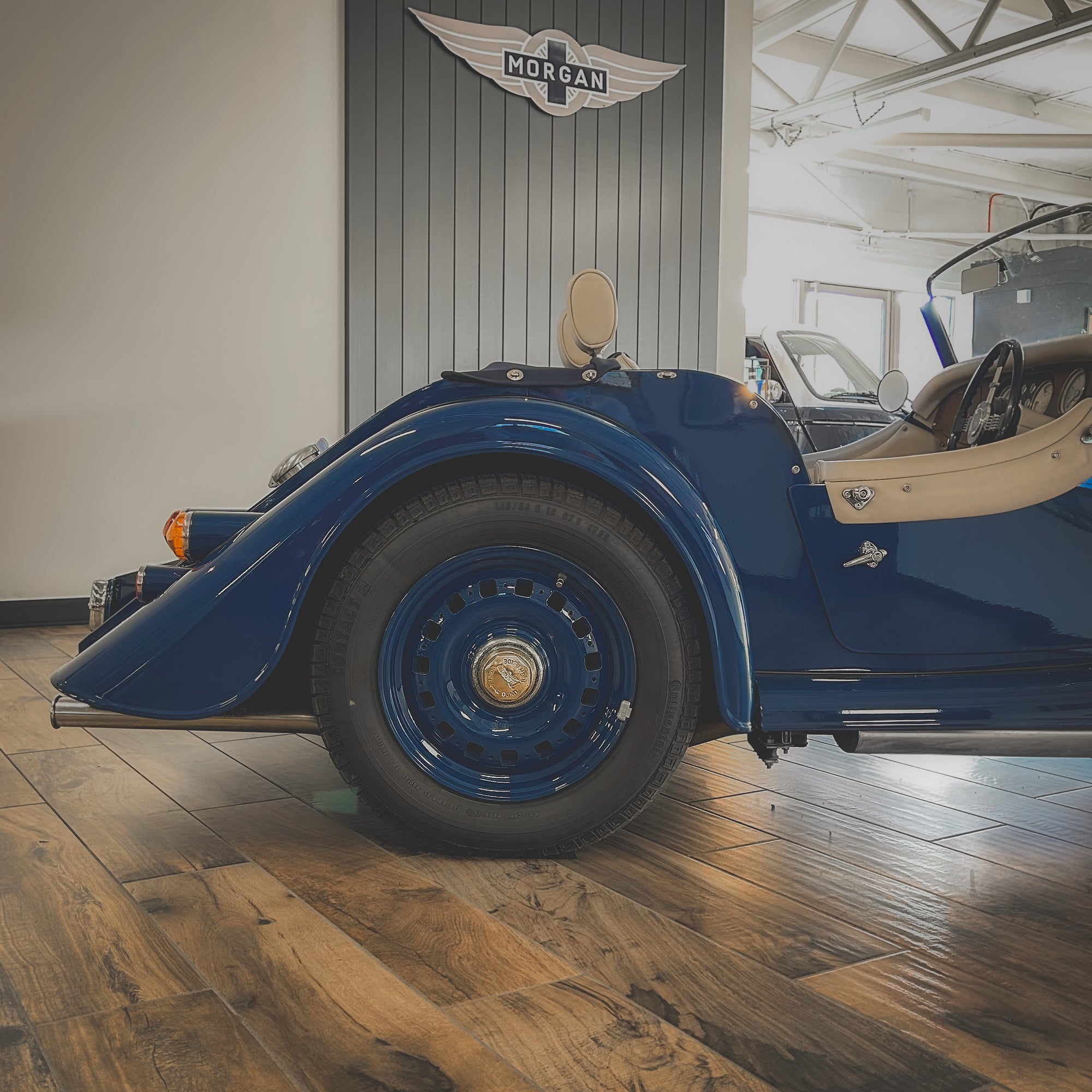 Morgan 4/4 80th Anniversary - 80th Anniversary Saxe Blue