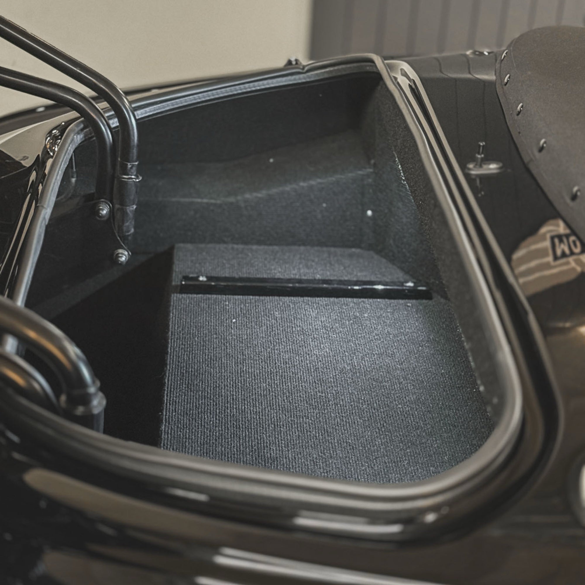 SOLD - Morgan Aero 8 BMW 4.8 Ltr V8 - Morgan Port Black