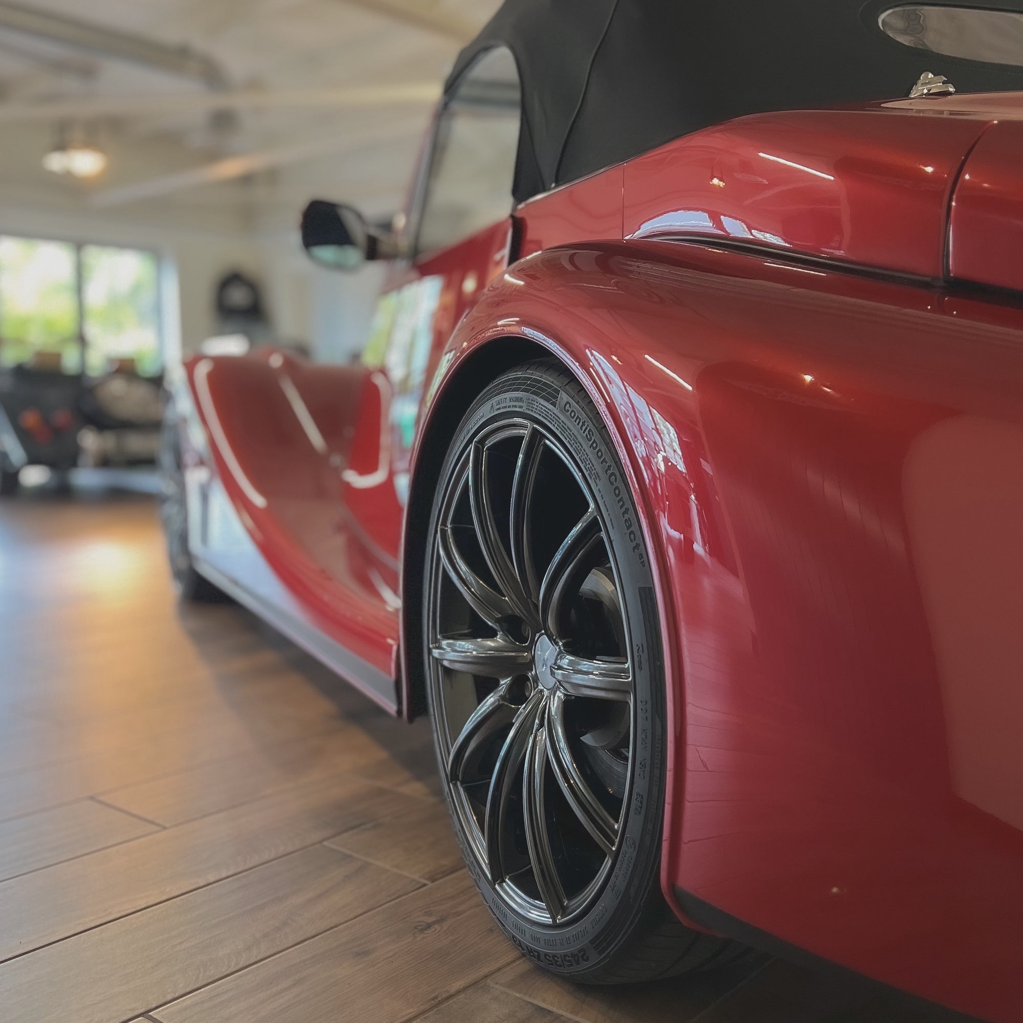 Morgan MK 3 Aero 8 - Crimson Chrome