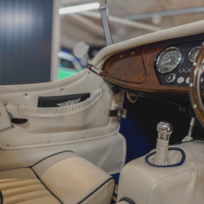 SOLD - Morgan Plus 4 Ford 2.0 duratech - Ferrari Midnight Blue