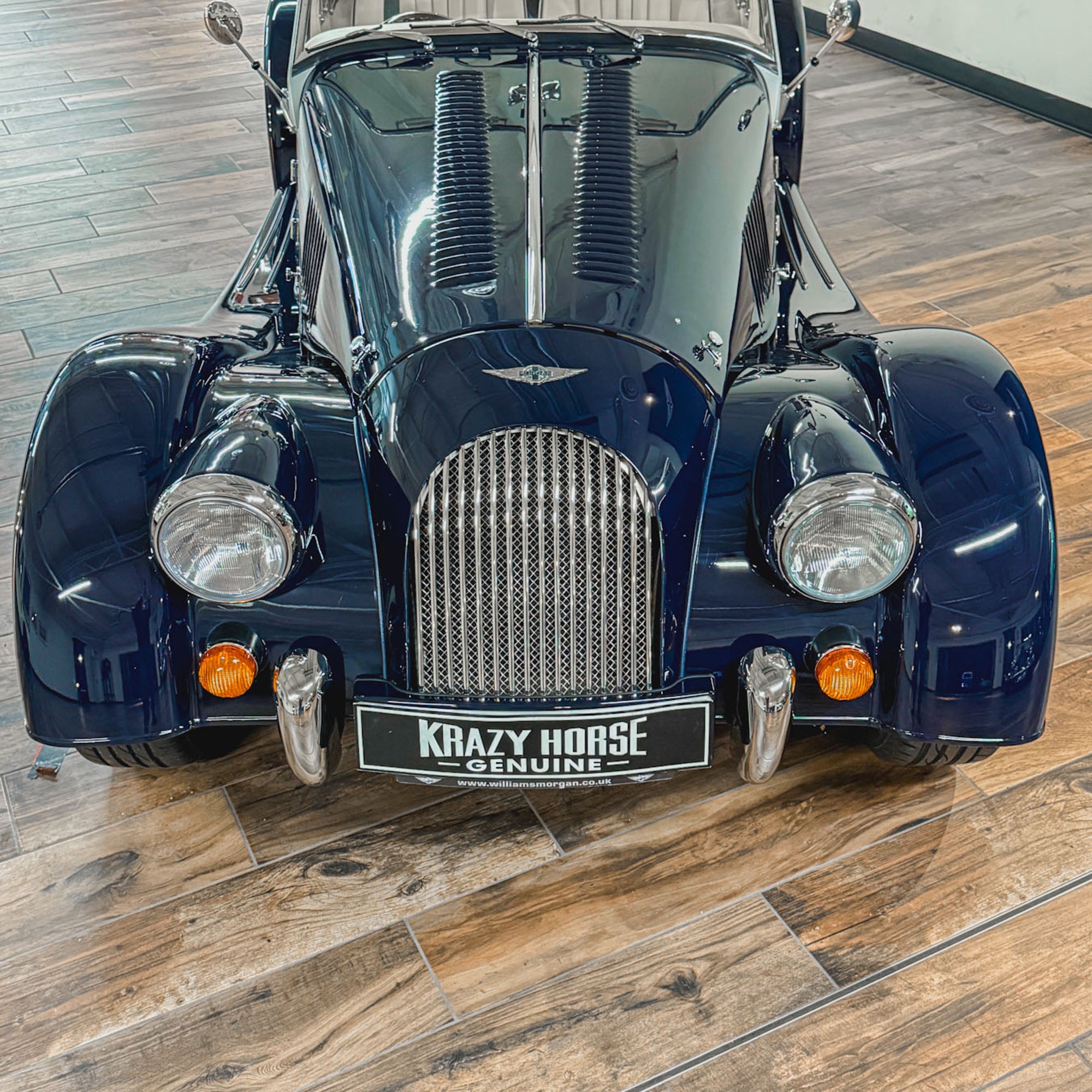 SOLD - Morgan Plus 4 Ford 2.0 duratech - Ferrari Midnight Blue
