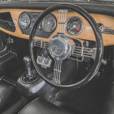 Morgan Plus 4 Super Sport No. 55 of 62 - Morgan old English white Interior