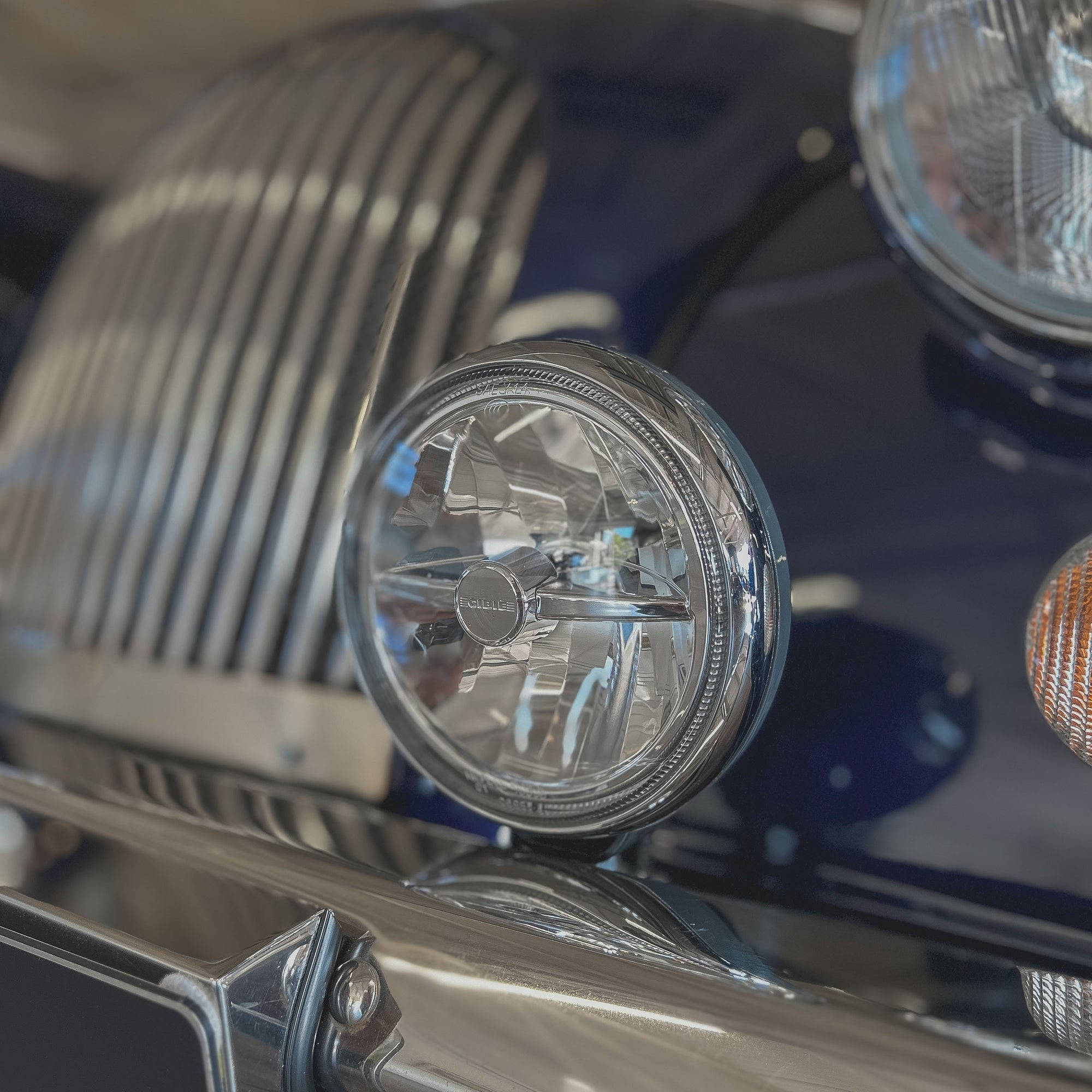 Morgan Plus 4 Ford 2.0 Twin Cam 16V - Midnight Blue Metallic