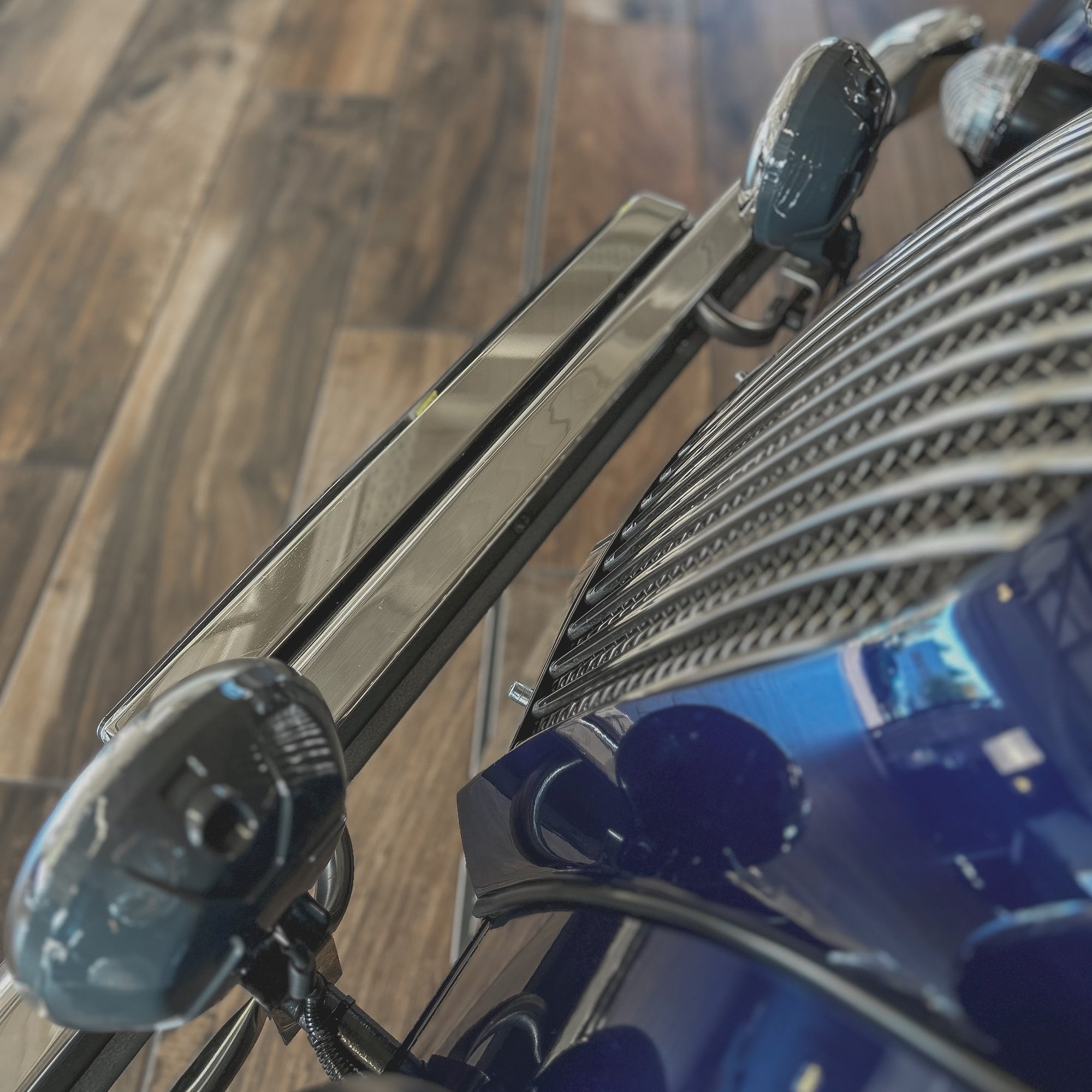 Morgan Plus 4 Ford 2.0 Twin Cam 16V - Midnight Blue Metallic