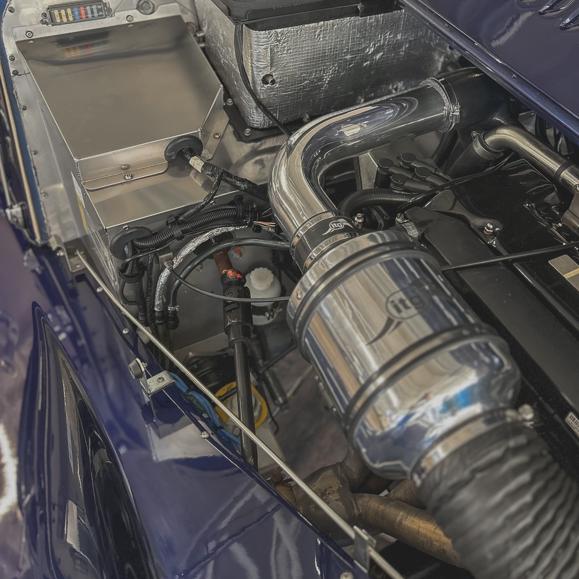 Morgan Plus 4 Ford 2.0 Twin Cam 16V - Midnight Blue Metallic