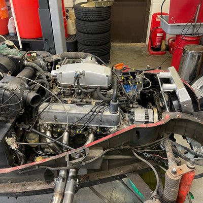 Morgan Plus 8 - Old English White